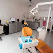 stomatoloska-ordinacija-estetika-implantologija